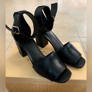 Via Spiga - Evonne Ankle strap Sandal Size :7M